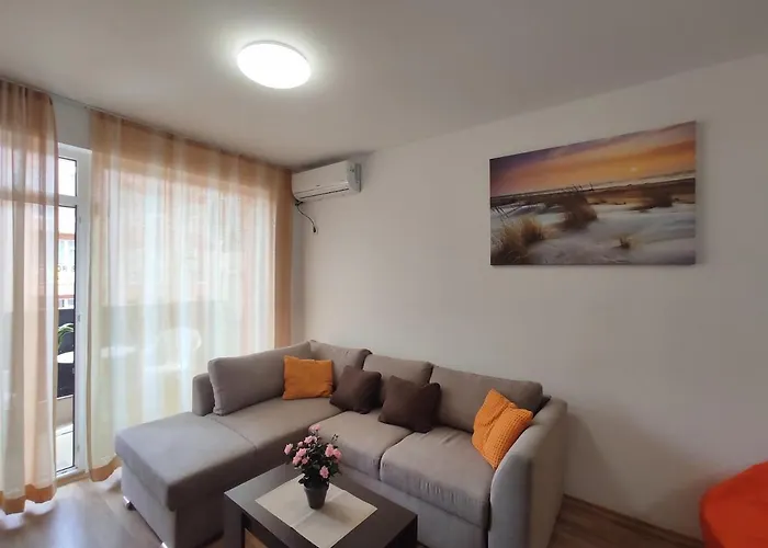 Chocolate On Sunny Day 6 Complex Apartamento